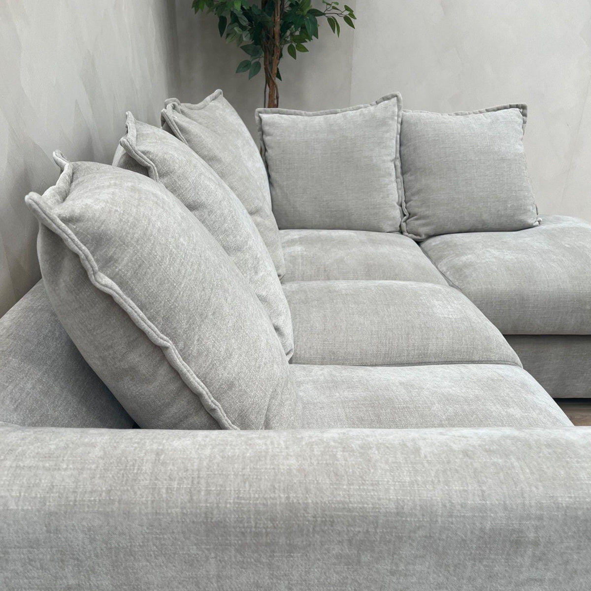 Dylan L sofa